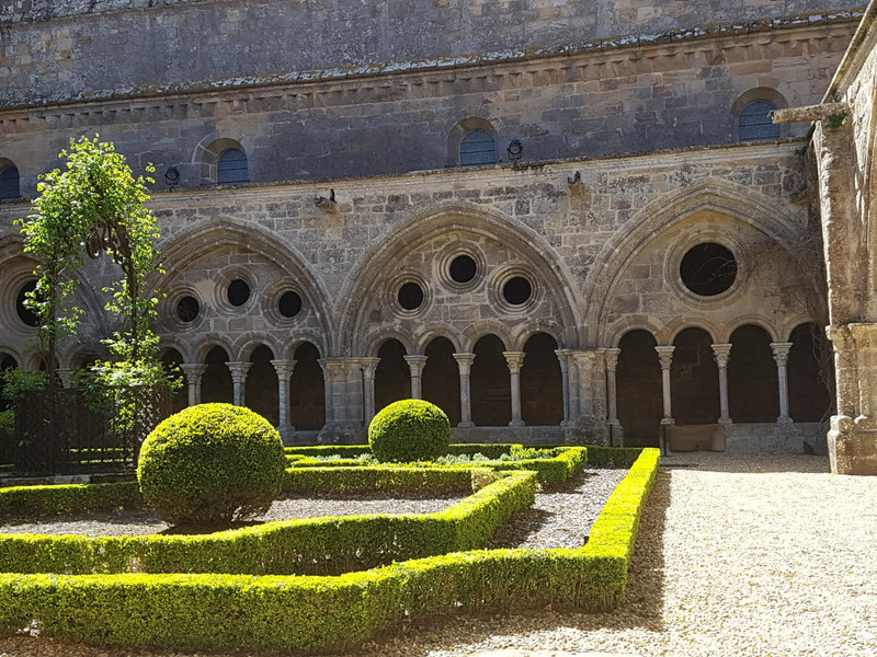 The cloisters at Fontfroide 