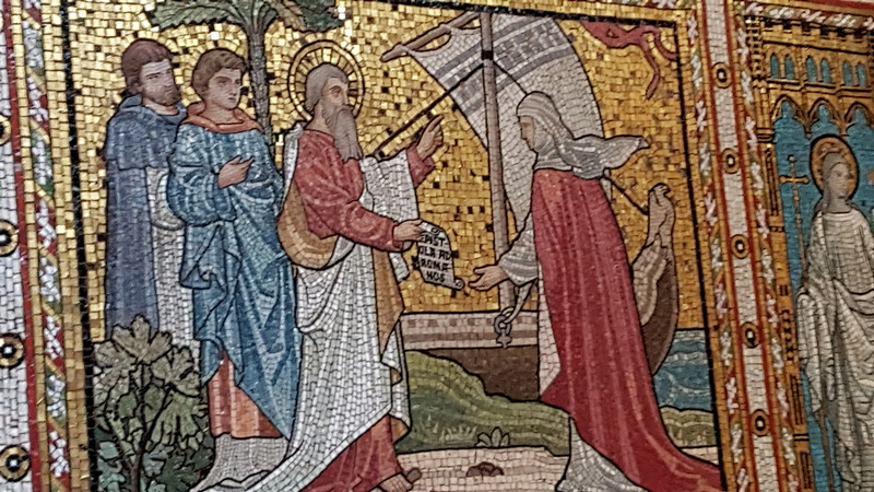 Mosaics on the high altar 