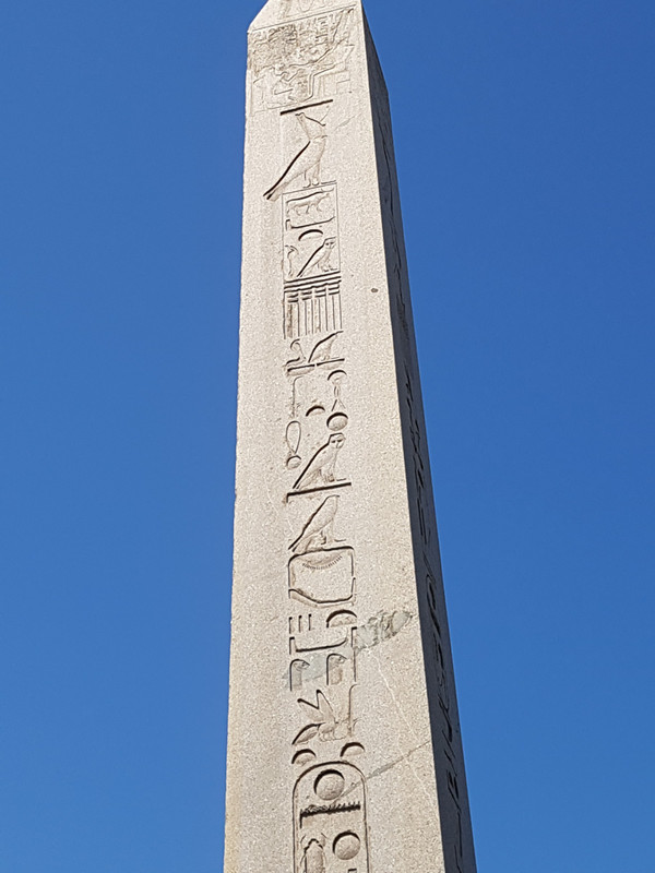 The obelisk against a Zadar blue sky