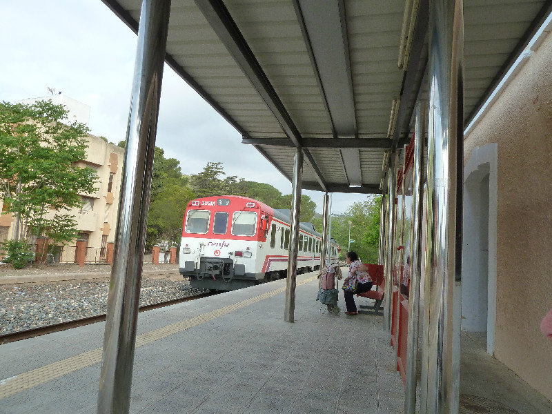 The train arriving at platform one 