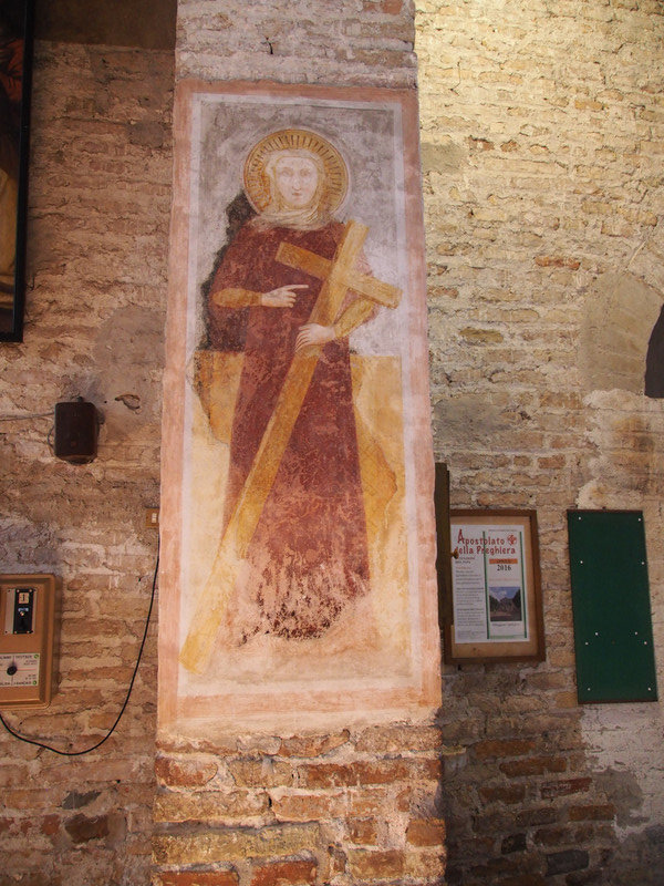 frescoed walls 