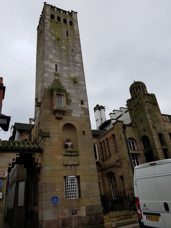 Gaskell Memorial Tower and Coffee house 