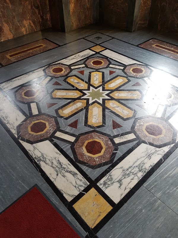 Floor tiles 