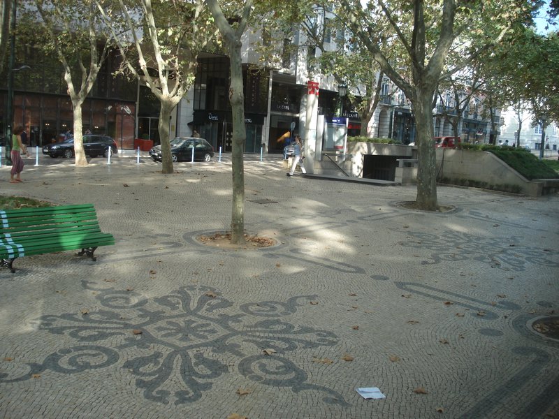 DSC00683 Typical pavement of Lisbon