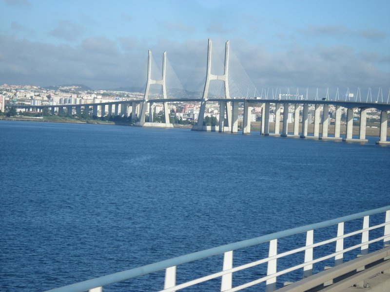 DSC00829 Vasco deGama bridge