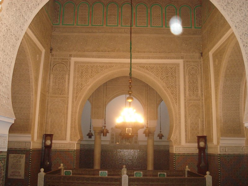 DSC01298 The tombs of the former kings of Fes inside the Mosque