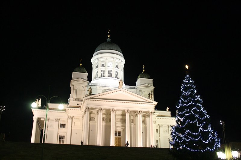 Senate Square Helsinki Cathedral (2)