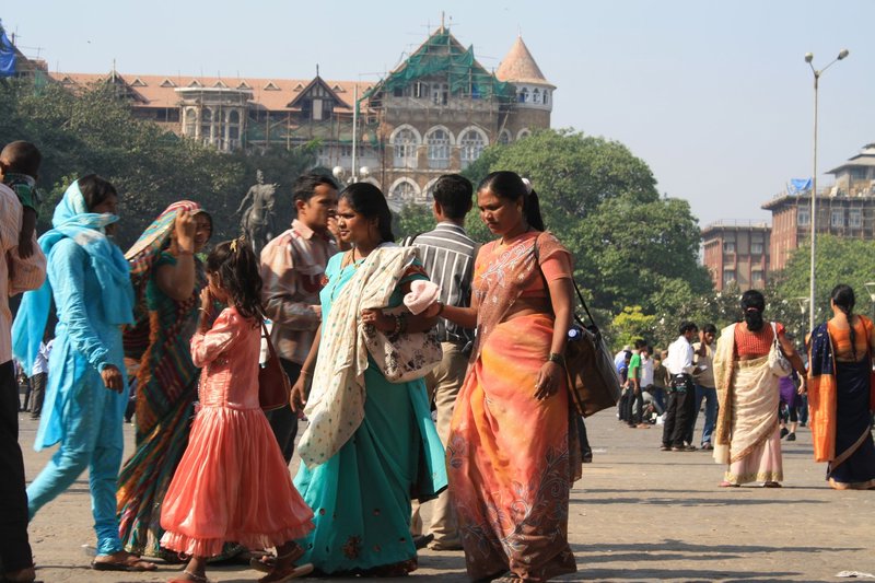 India Gate People Watching (6)