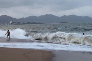 The waves in Nha Trang - there were much bigger ones than this!