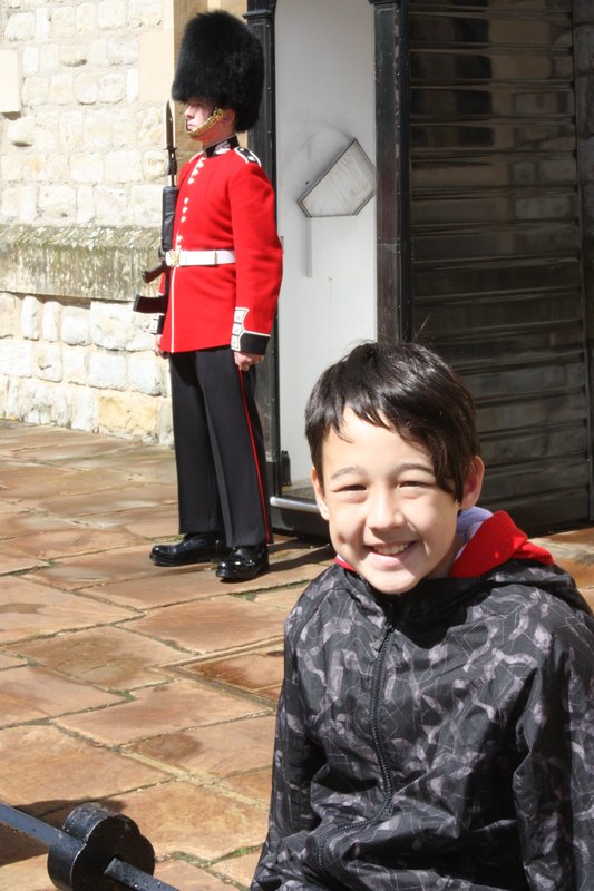 Jon and Tower of London Guard