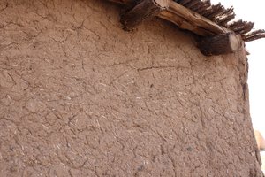 you can see straw and stones in this adobe