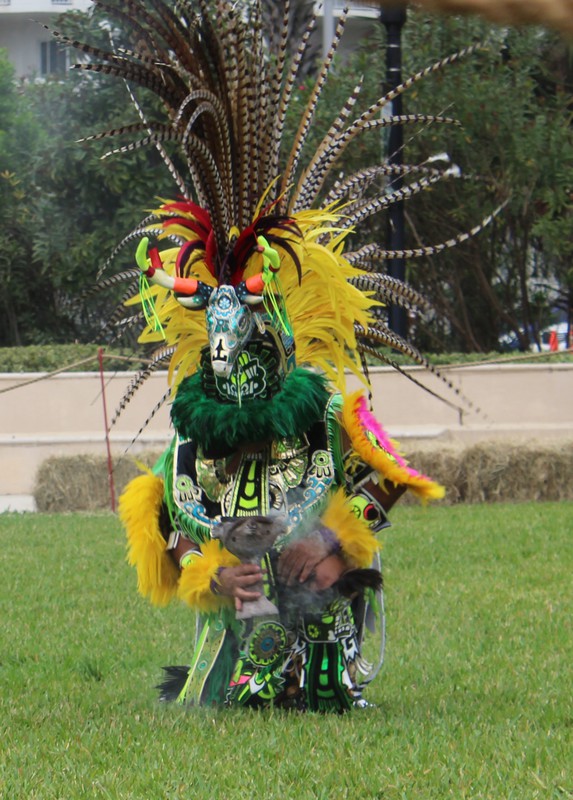 Aztec dancers 