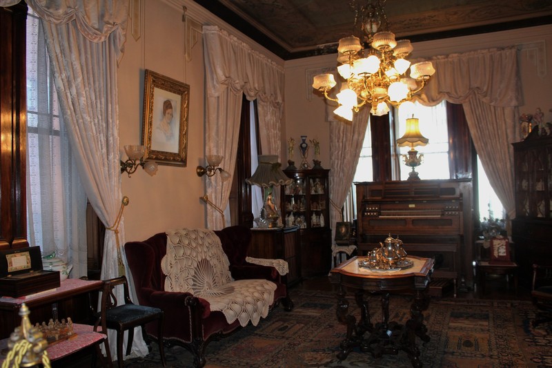 the parlor
