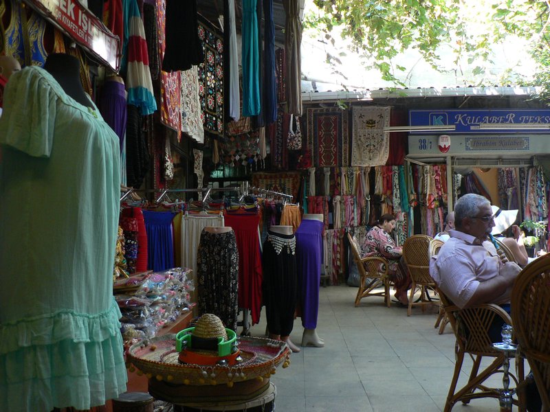 Shops near tea oasis