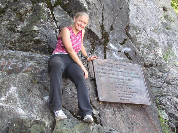 Huge Smile at the Darwin Plaque (ON THE WAY DOWN!)