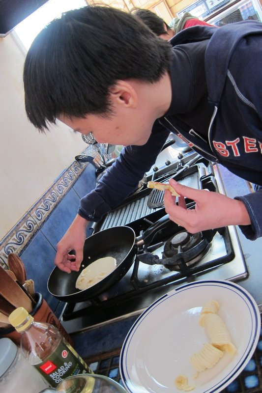 Making American-styled pancakes