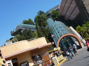 Giant escalators