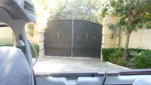 Gates of house where Michael Jackson died where ambulance came in and out