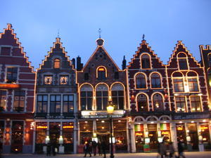 Brugges Square at Night