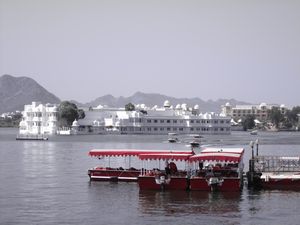 The palace and ferry boats
