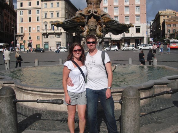 Hannah & James hit Rome