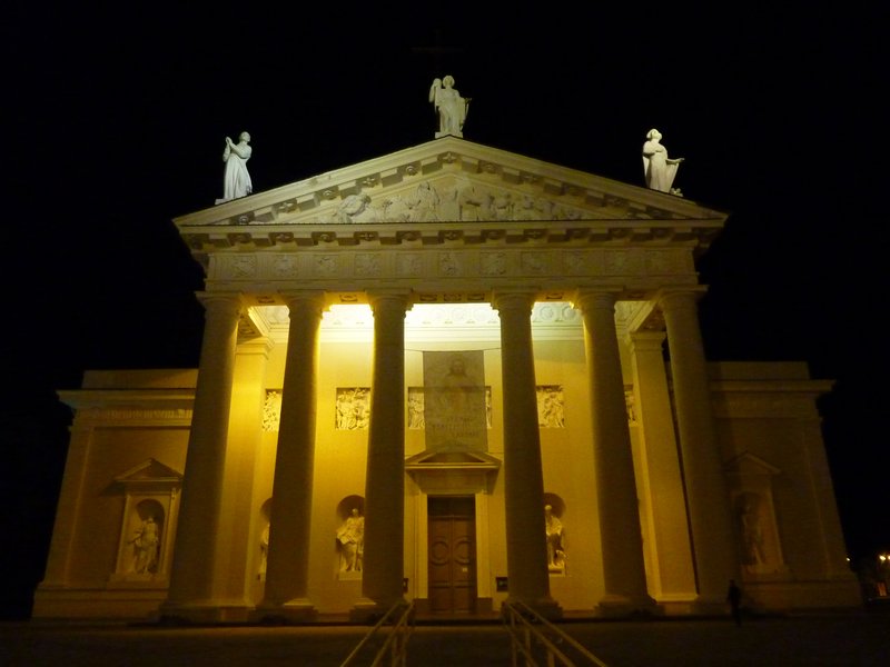 Vilnius Cathedral by night