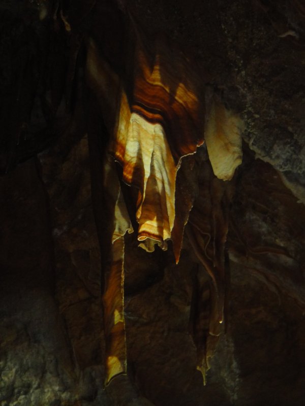 Beautiful colours in Orient Cave