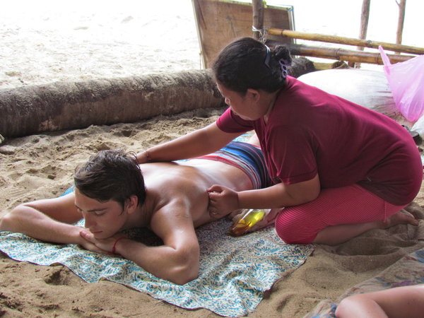 1 hour $3 beach massage
