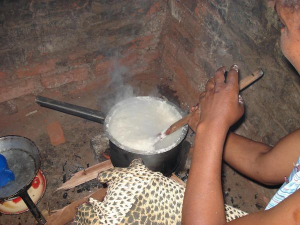 Mada stirring the nsima