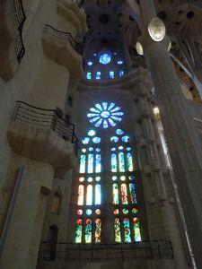 Inside La Sagrada Familia2