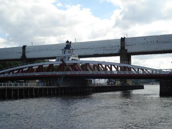 Tyne river crossing to Gateshead