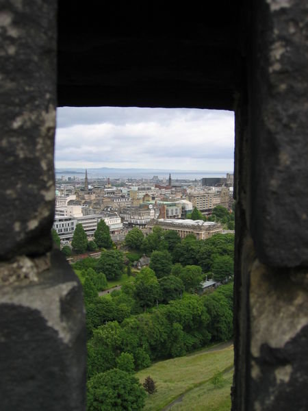 Edinburgh Through a Gunhole