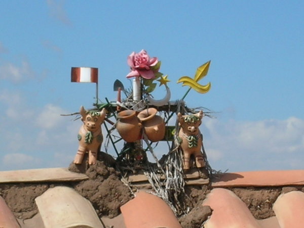 Roof charms, commonly used in Peru