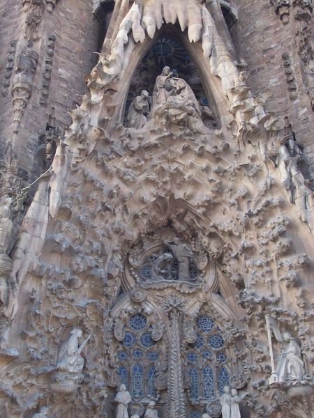 Sagrada Familia (the life side)