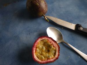 passionfruit from Jizzy's Garden/passievrucht van Jizzy's tuin