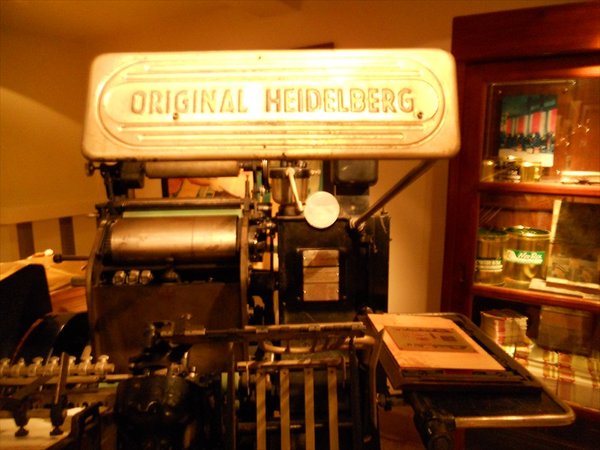 old printingmachine/oude drukmachine
