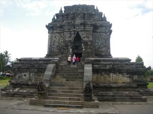 Mendut Temple/Mendut tempel