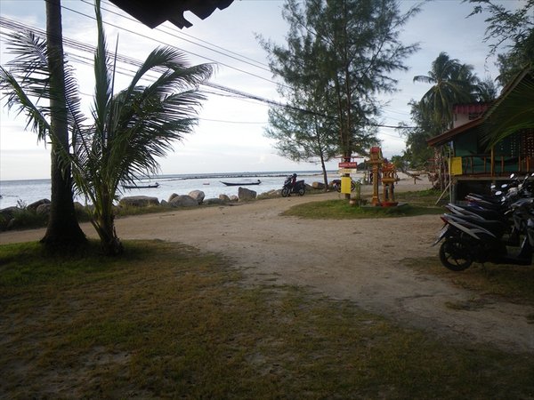 our (private)beach at Chaloklum