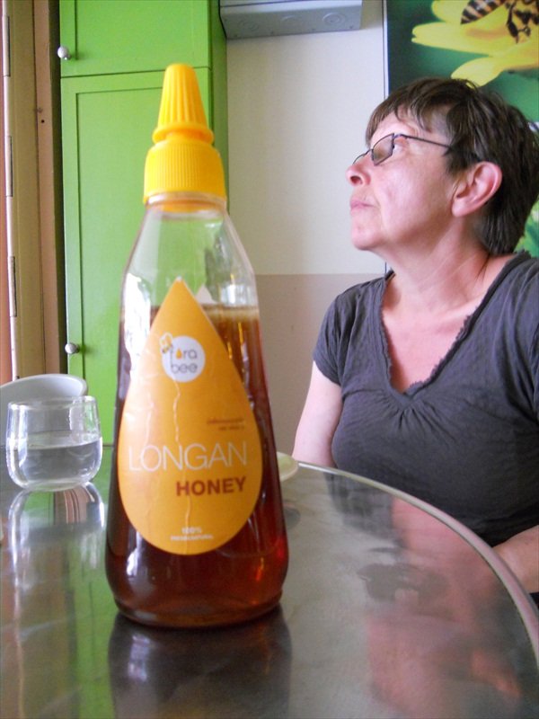The honey of this area/de honing van de streek