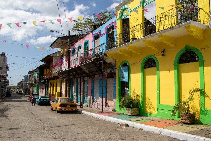 Colourful buildings in Casca Vieja