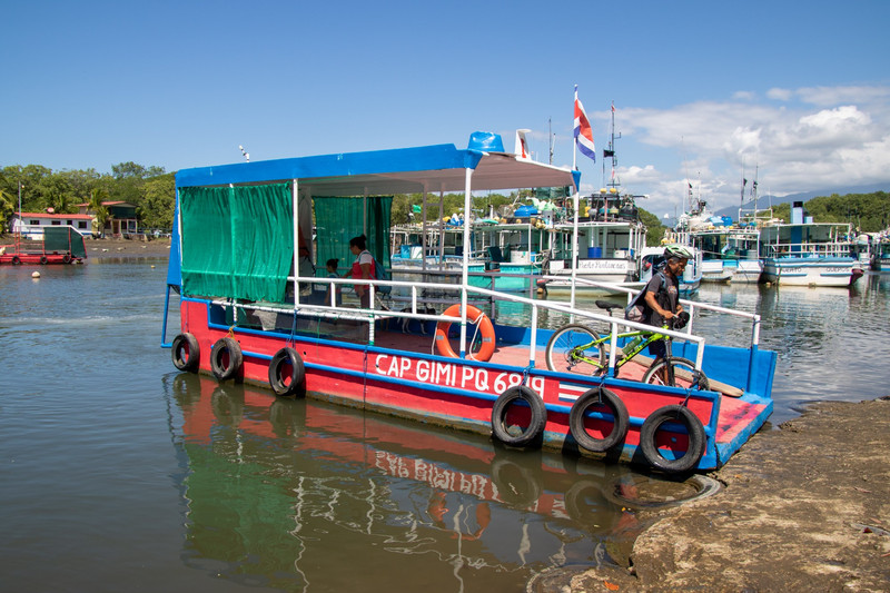 The ferry to El Cocal