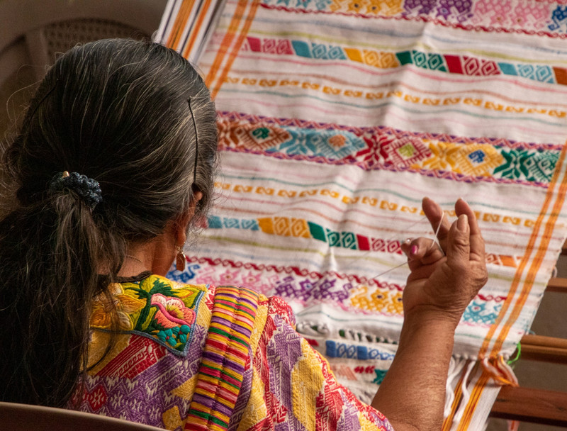 Demonstration of creating beautiful textiles
