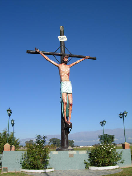 Wooden Cristo at Mercedes