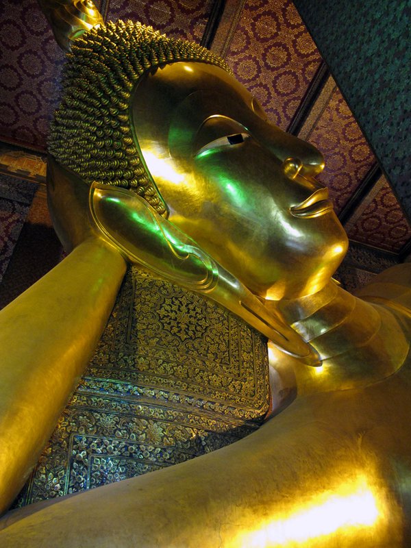 Reclinging Buddha at Wat Pho