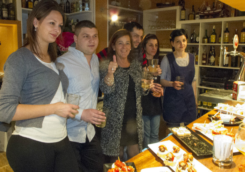 The staff of the new bar (next to the Port Hotel in Mundaka)
