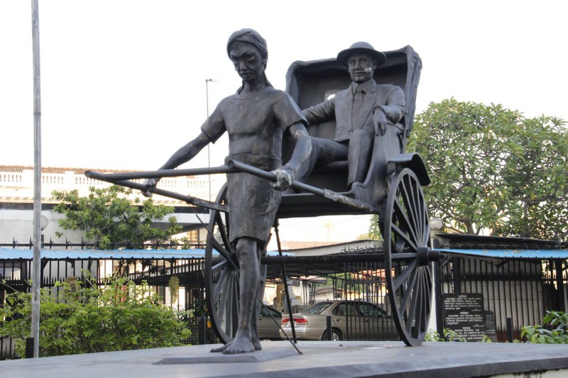 Rickshaw statue