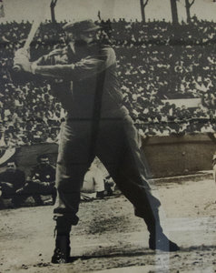 Fidel playing baseball
