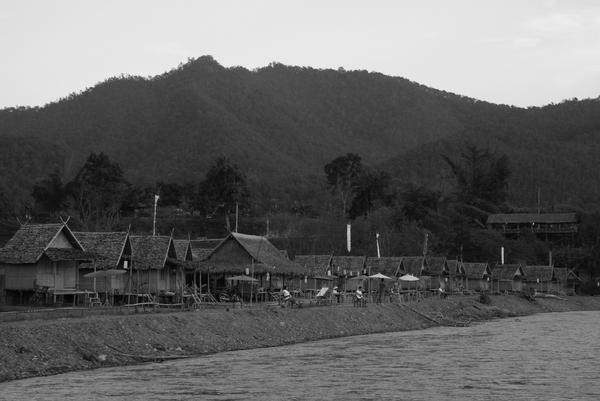 Pai river bungalows 2