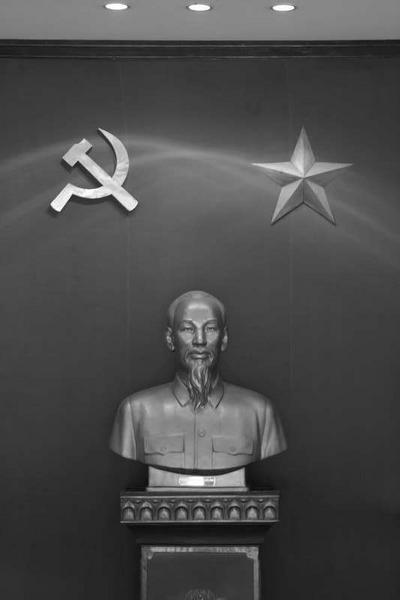 Tribute to Ho Chi Minh