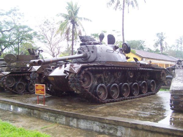 Captured US tank, Hue